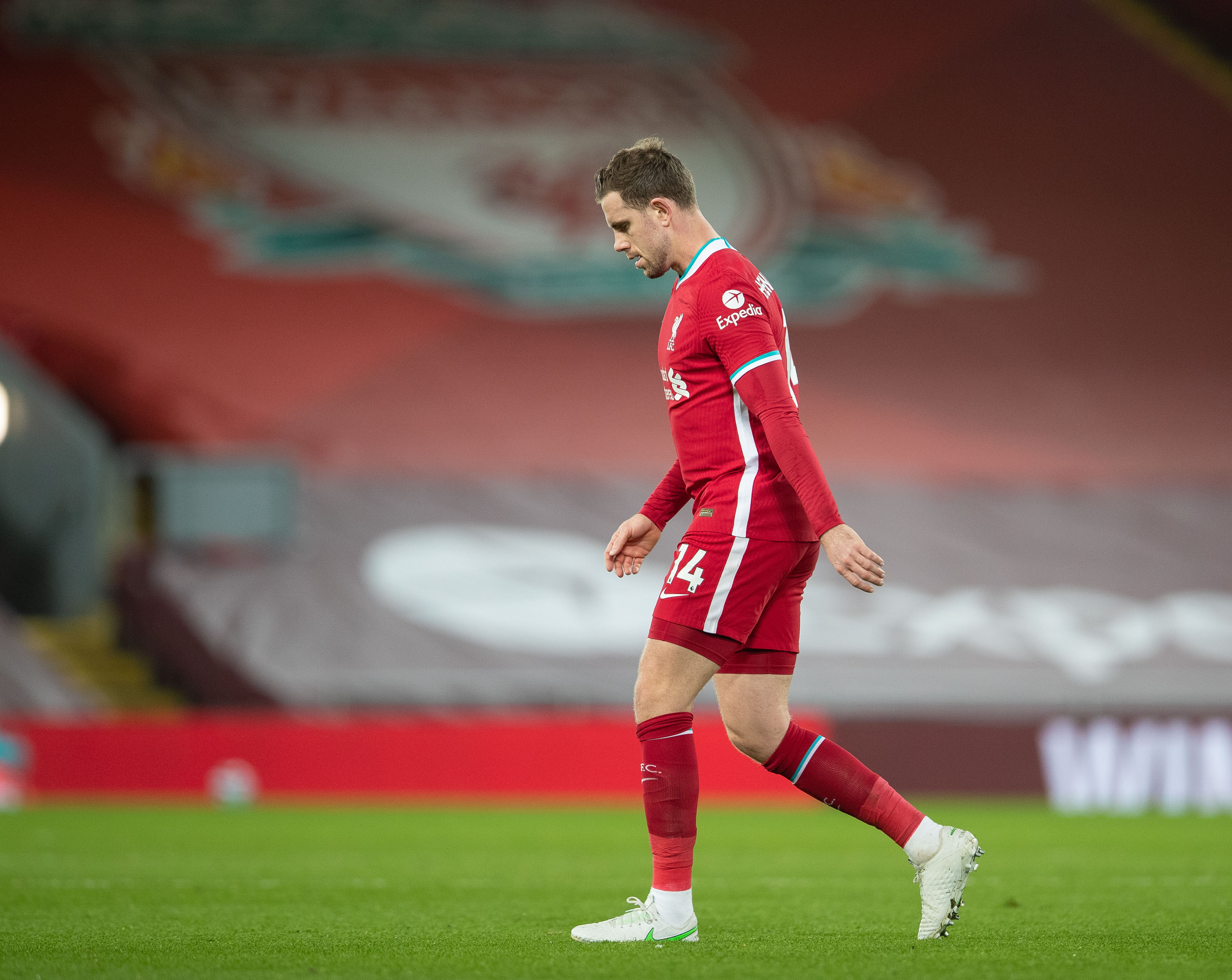 卢克·肖迎曼联生涯300场里程碑！前299场4球30助攻（卢克·肖达成曼联300场里程碑：前299战贡献4球30助攻）