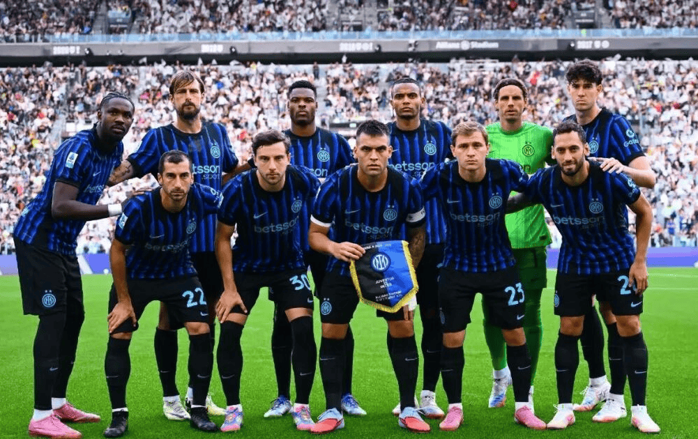 莱因克尔：巴萨对我有着特殊的意义；莱万是历史最佳中锋之一（莱因克尔：巴萨在我心中意义非凡；莱万是史上顶级中锋之一）