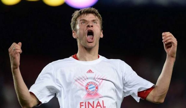 英超：曼城主场3-1击败布莱顿（英超：曼城主场3比1力克布莱顿）