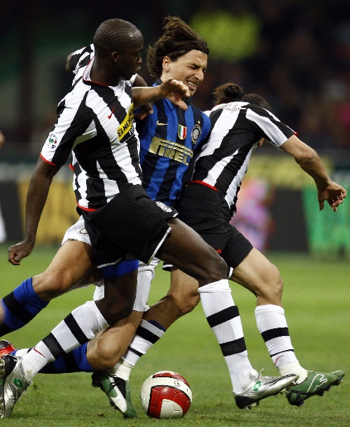 多家媒体：萨拉赫将入选战布莱顿大名单，该决定由斯洛特做出（斯洛特拍板，萨拉赫入选战布莱顿名单，已获多家媒体证实）