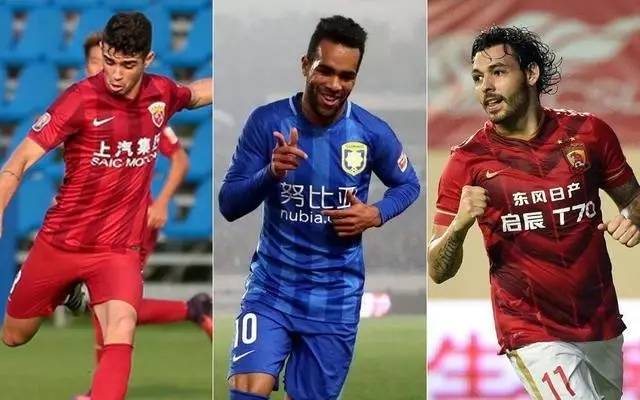 埃里克：估计我的鼻子断了；裁判本可以让我们发完最后的角球（埃里克：我可能鼻骨骨折，裁判原本该让我们主罚完最后一个角球）