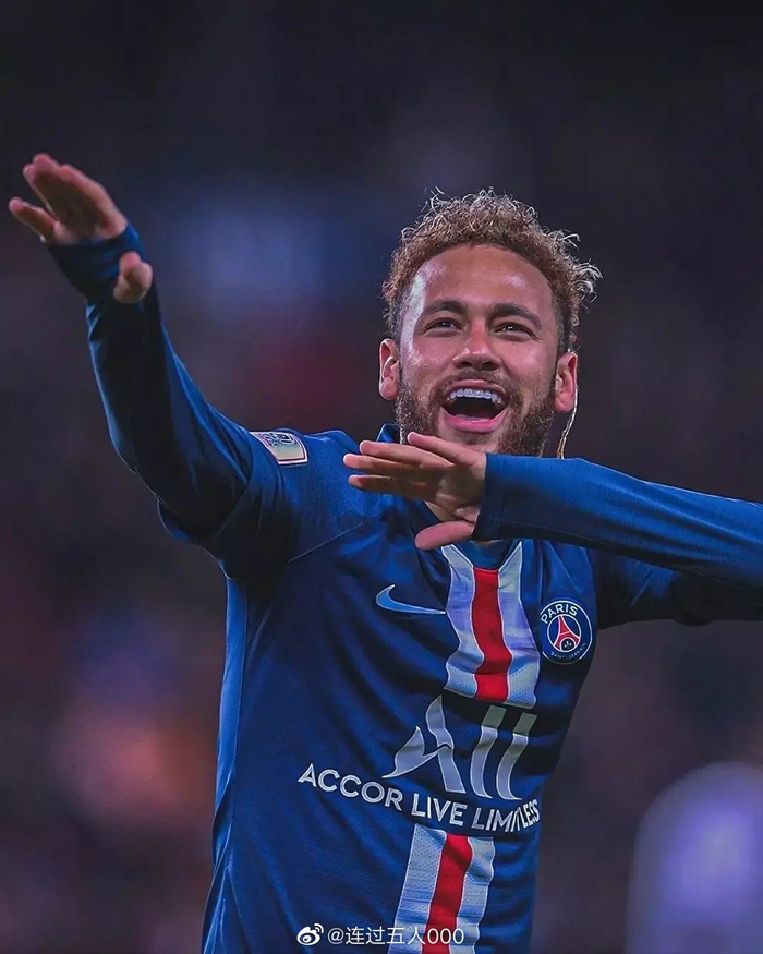 罗马诺：埃弗顿有意签下霍尔，并已经向切尔西正式提交报价（罗马诺：埃弗顿追逐霍尔，已向切尔西递交正式报价）