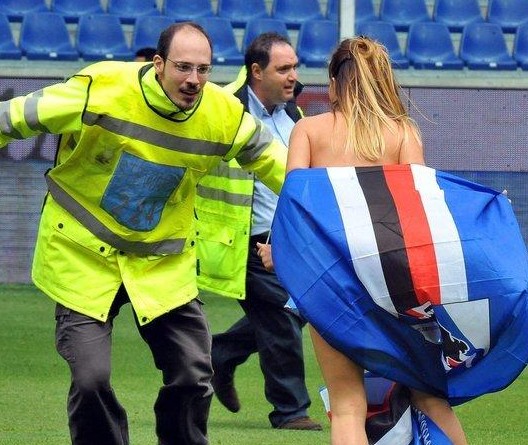 英超半场：达姆斯高、弗莱明造险，布伦特福德0-0伯恩利（英超半场：达姆斯高、弗莱明连续造险，布伦特福德与伯恩利0-0暂平）