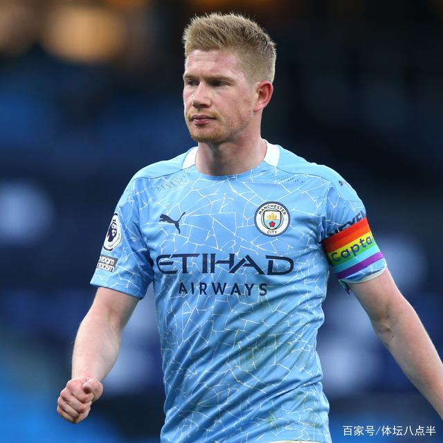 皇马新草坪首秀！伯纳乌迎战塞尔塔，顶级草皮能否助力球队延续辉煌？（伯纳乌全新草皮首演：皇马迎战塞尔塔，绿茵升级能否助球队续写辉煌？）